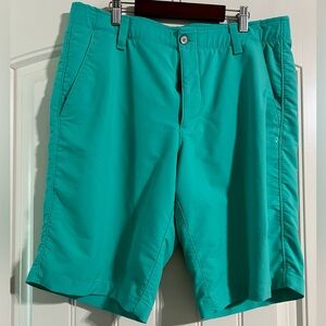 Under Armour heat gear teal golf shorts